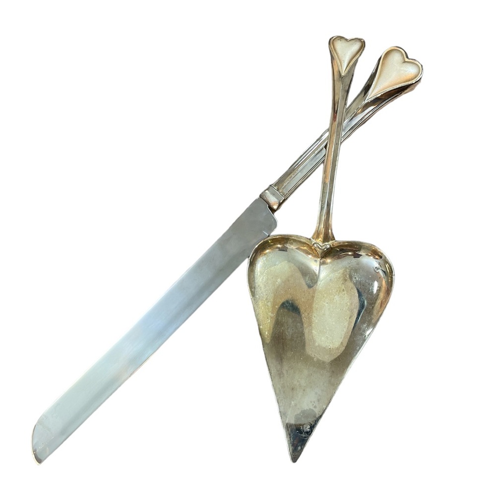 Vintage International Silver Company Silver Plated Heart Knife/Cake Server